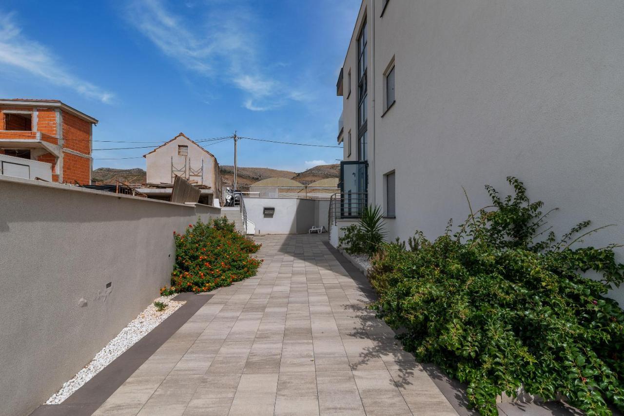 Apartman Lorena Trogir Eksteriør bilde
