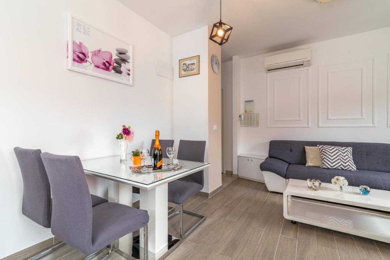 Apartman Lorena Trogir Eksteriør bilde