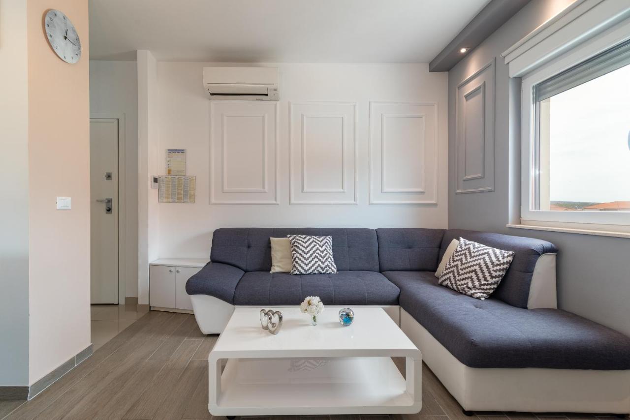 Apartman Lorena Trogir Eksteriør bilde