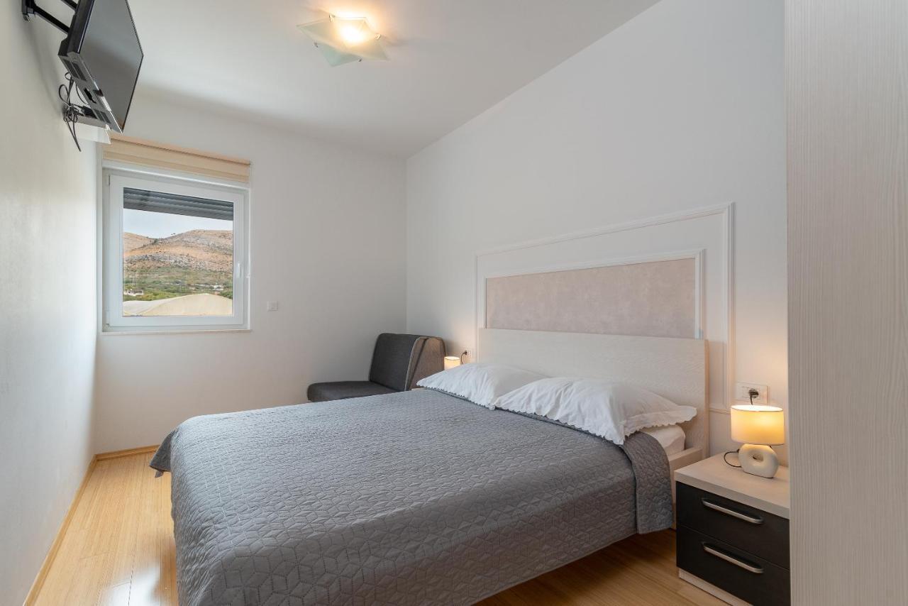 Apartman Lorena Trogir Eksteriør bilde