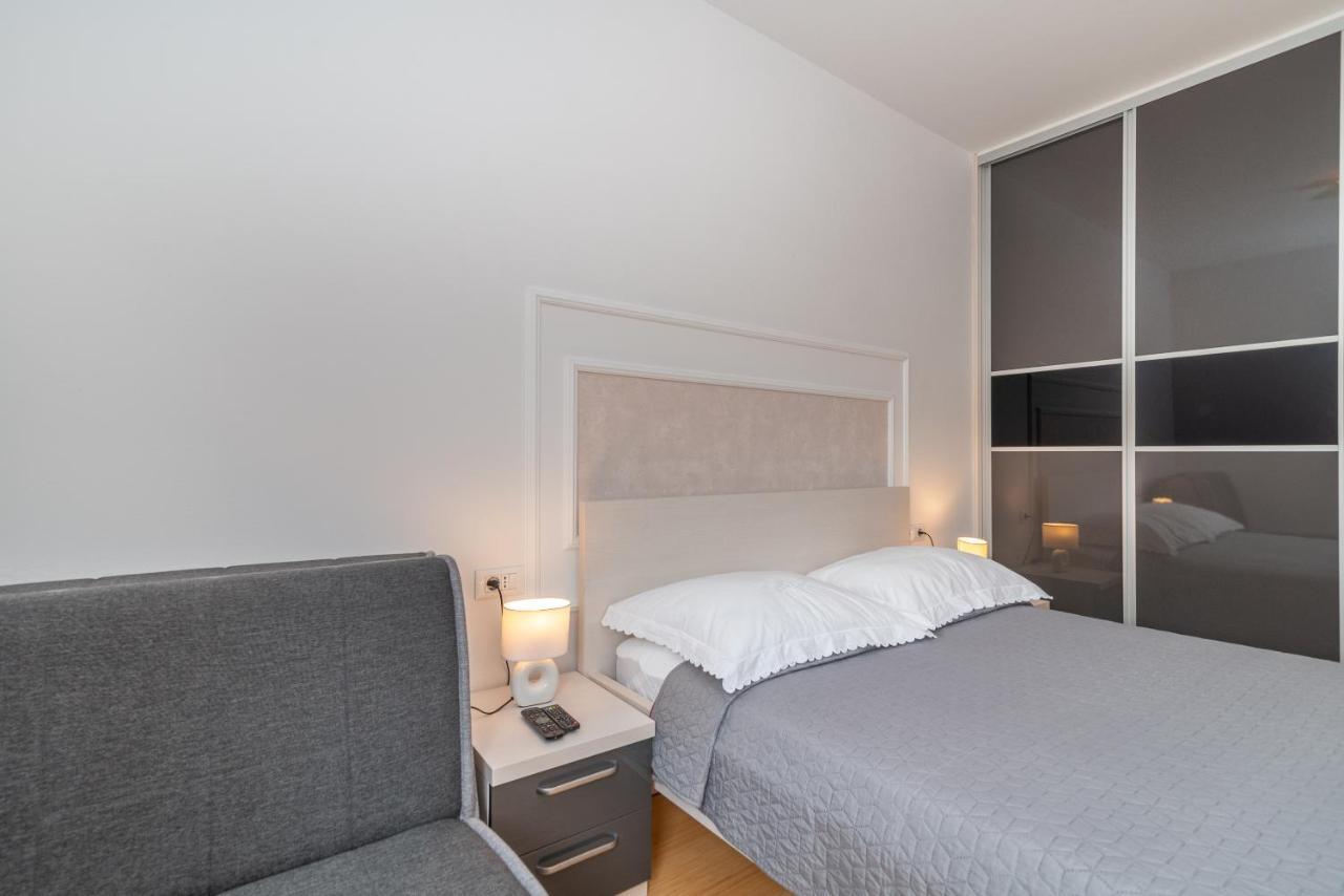 Apartman Lorena Trogir Eksteriør bilde